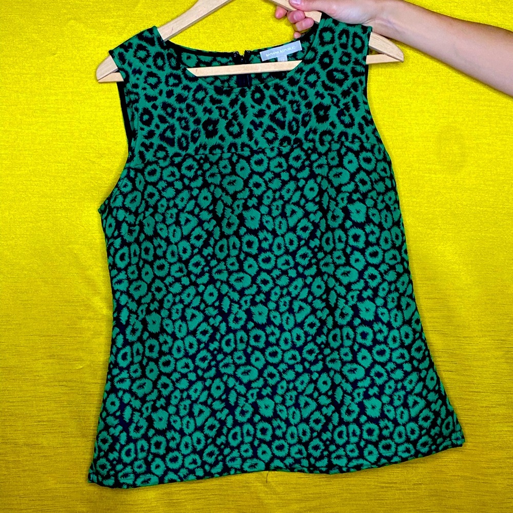 Animal print Banana Republic sleeveless top